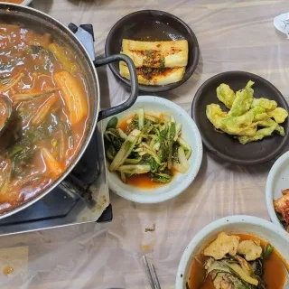 Best sashimi in Hanlim - Hwapojeong Hoetjip (화포정횟집)