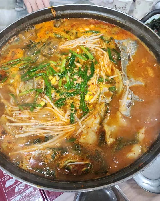 Best sashimi in Hanlim - Hwapojeong Hoetjip (화포정횟집)