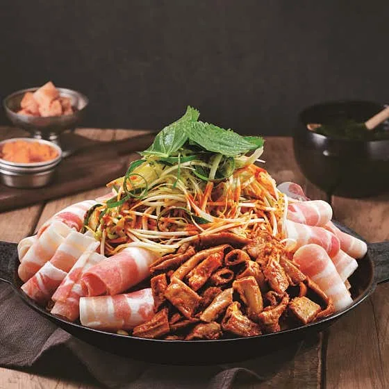 Best grilled intestine in Hongdae - Kongbul (콩불 홍대점)