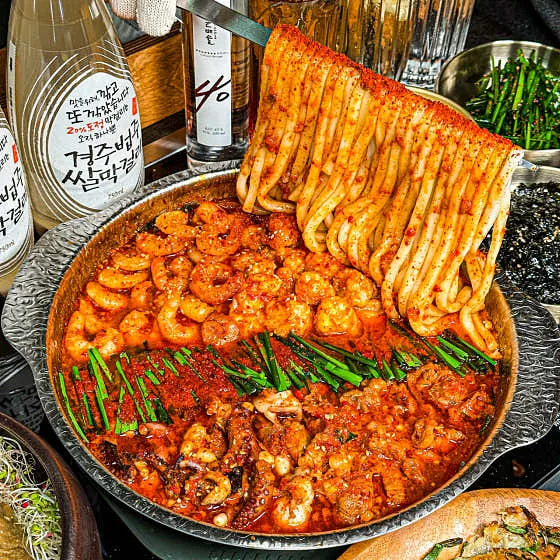 Best Pork Belly in Hwanglidang-gil - Mipo Gisa Sikdang (미포기사식당)