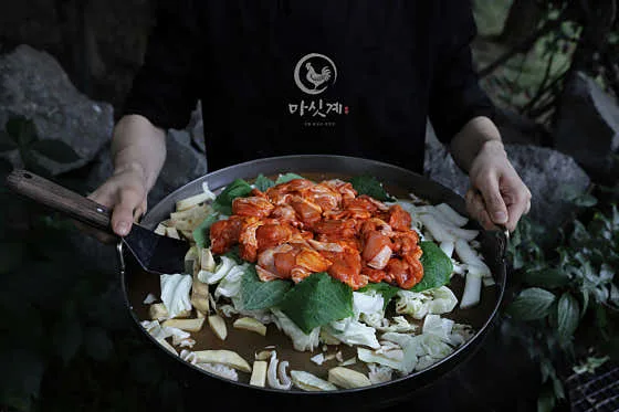 Masitgye Dakgalbi (마싯계 닭갈비)