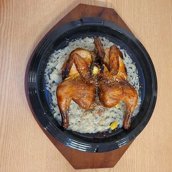 Best pig's trotters in Seogwipo - Jeju Dalbit Joheun Bam Italian Pocha (제주달빛좋은밤이태리포차)