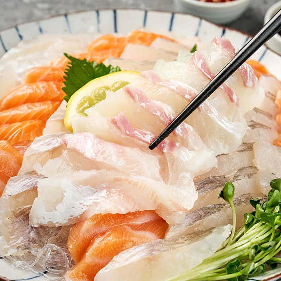 Best sashimi in Sillim - Tamna Jonghap Eo Sijang (탐나종합어시장)