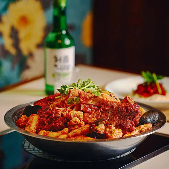 Best Sundaeguk in Yeouido - Samsam Gyeoguk (삼삼뼈국)
