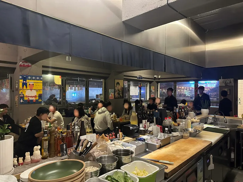Best Spicy Seafood Noodle in Hwangnidan-gil - Tonbori