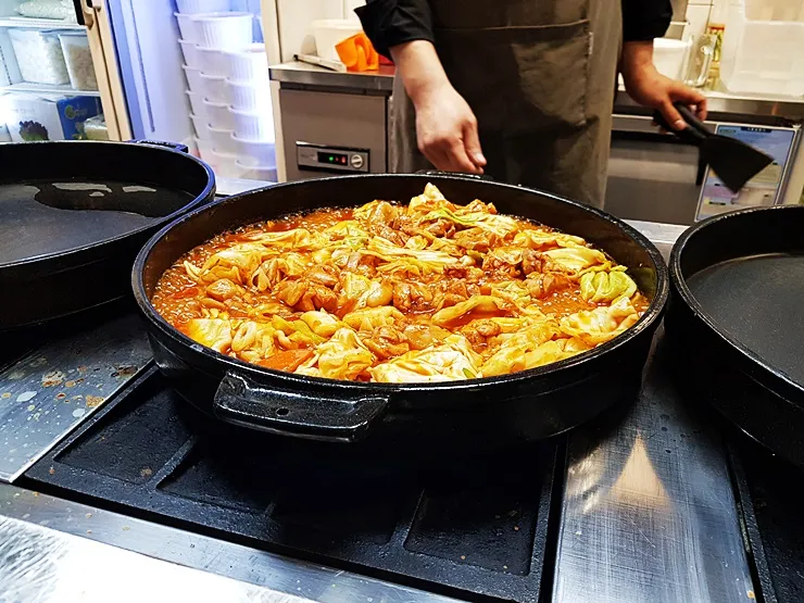 Mejor Korean BBQ en  - 고수닭갈비