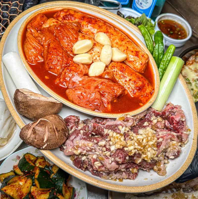 Best Gopchang in  - Segwang Yangdaechang Gyodae Bonjeom