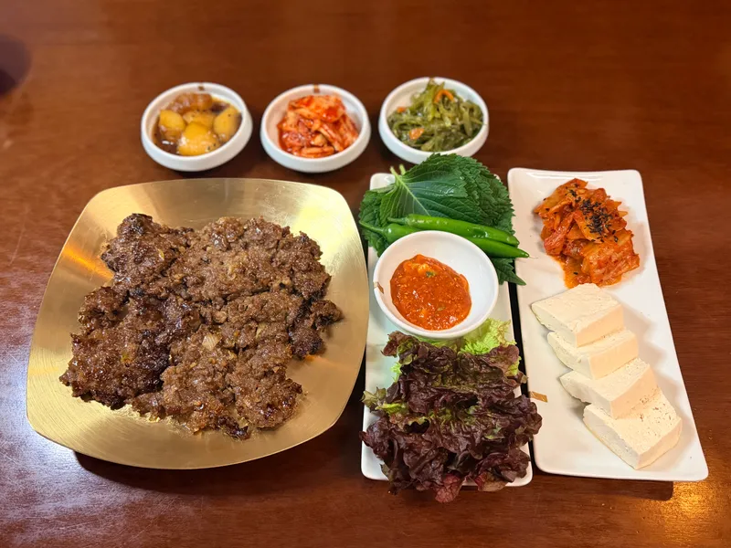Best Mixed Rice Bowl in Insa-dong - Insadodam