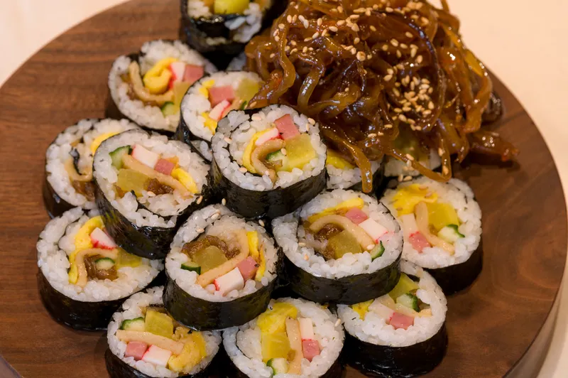 Mejor Street Food en  - 황남우엉김밥