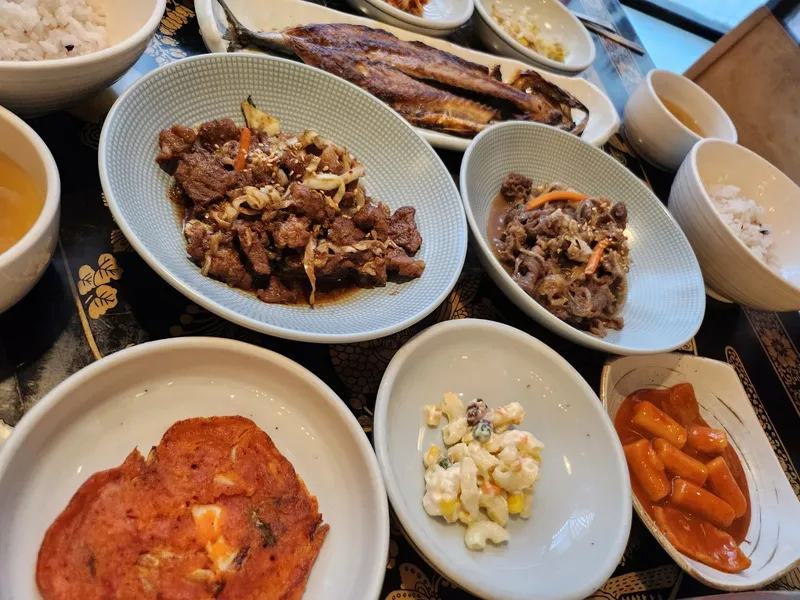 Best Spicy Rice Cake in Seo-gu - Babi Boyak 65