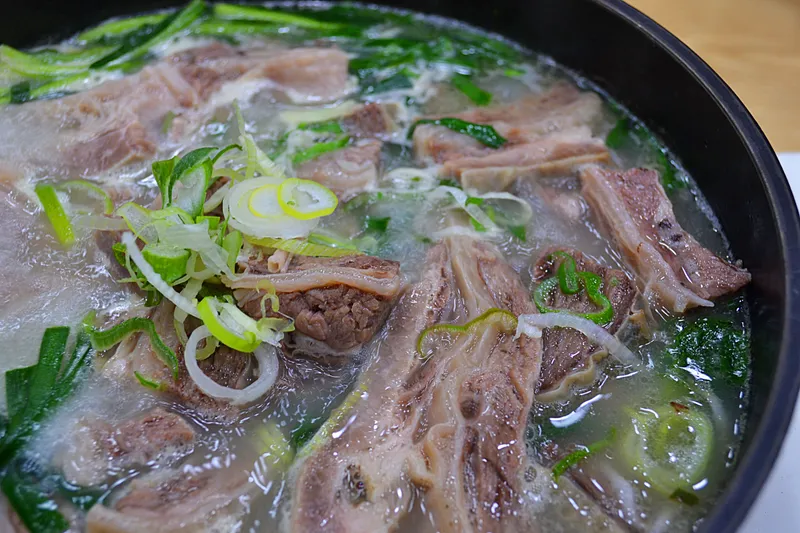 Mejor Seolleungtang en Insadong - 운현궁설렁탕