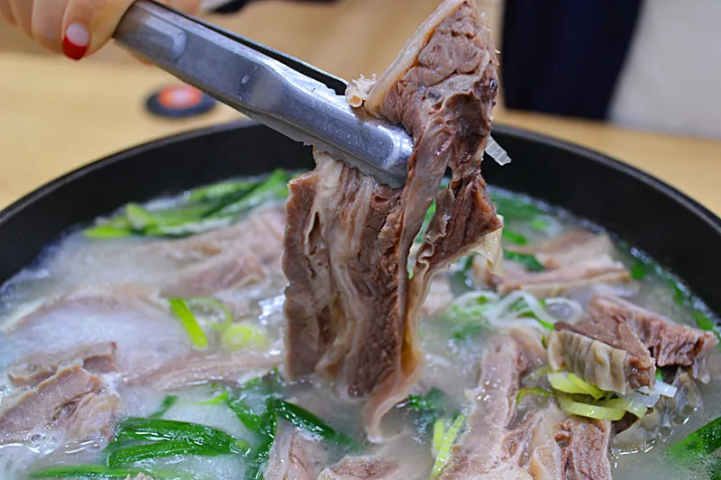 Mejor Seolleungtang en Insadong - 운현궁설렁탕