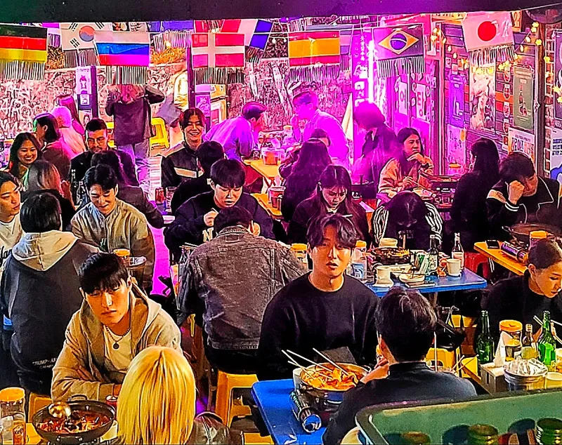 Best Chinese in  - Mannamui Gwangjang Itaewon Bonjeom