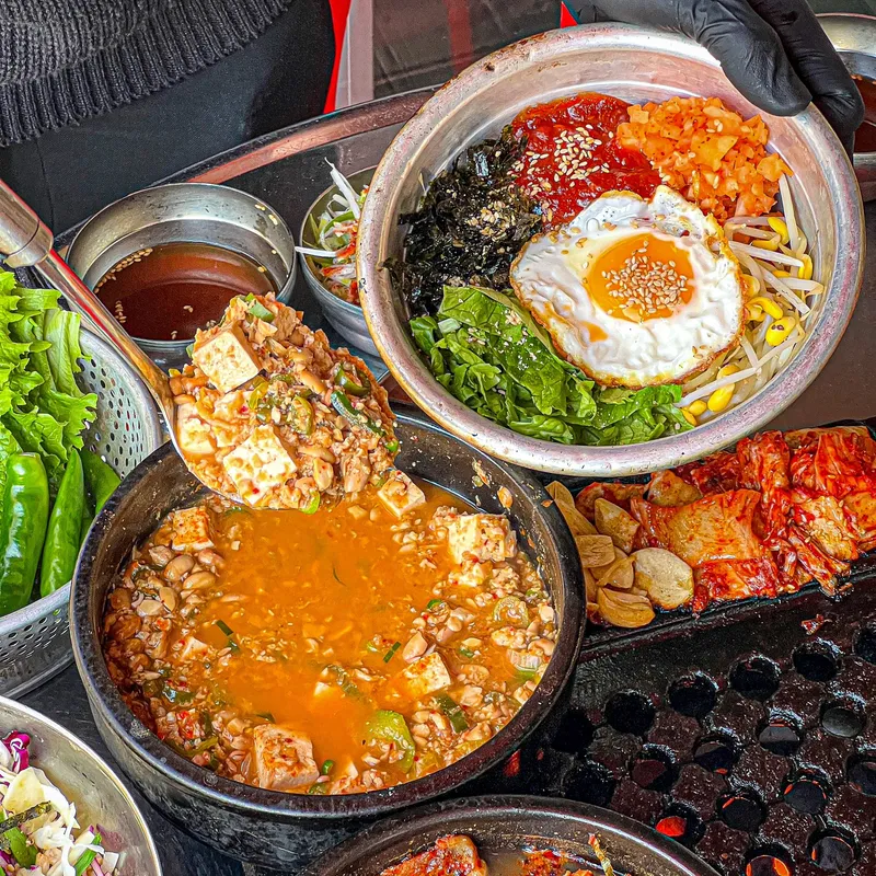 Mejor Mixed Rice with Vegetables and Sauce en Gaksa - 다가생구이 본점