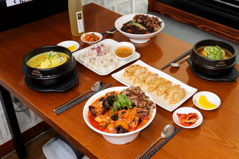 Best Jajangmyeon in  - Baekse Jjamppong Suwon Bonjeom