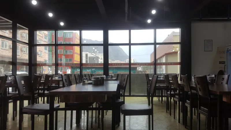 Best Black Pepper Noodle Soup in Sungsan - Seongsan Jjamppong