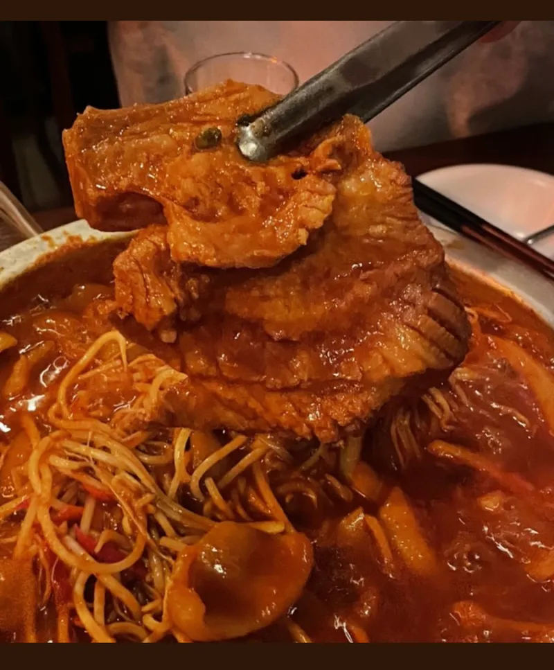 Mejor Bo ssam en Guest House - 화녕 객리단길본점