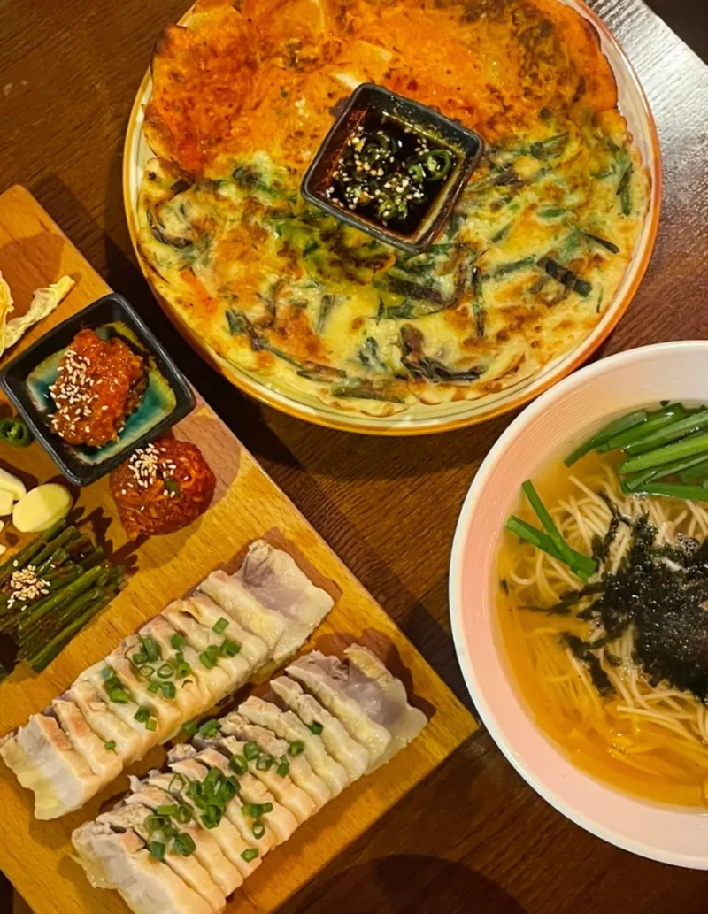 Mejor Bo ssam en Guest House - 화녕 객리단길본점