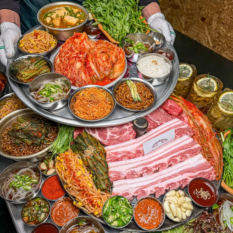 Mejor Cold Noodle en Bupyeong - 목구멍 동암점
