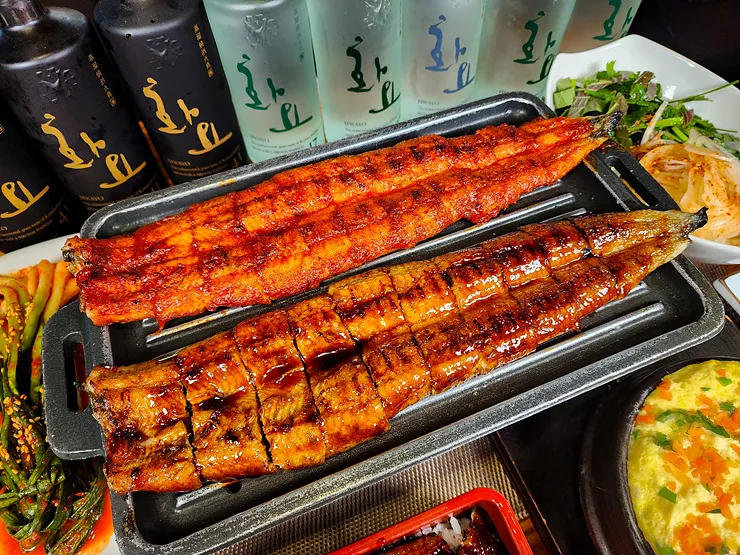 Mejor Seafood en  - 신사만장어
