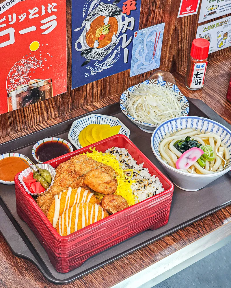 Mejor Udon en Hongdae - 만평우동 홍대점