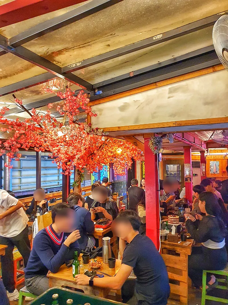 Best Spicy Ramen in Itaewon - Momo-ui Gimyo-han Moheom