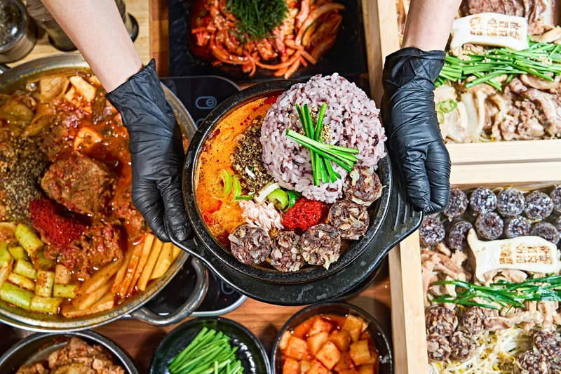 Mejor Soup & Stew en  - 탐라순대국감자탕 양재역직영점