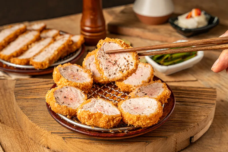 Mejor Fusion & Bar en  - 경양카츠 연남점