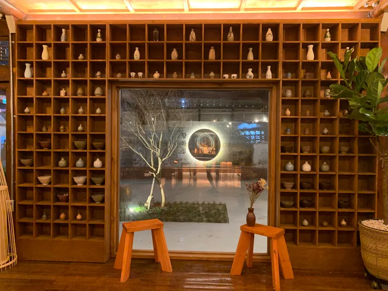 Best Korean Wagyu Beef in Hwangnidan-gil - Hyanghwajeong