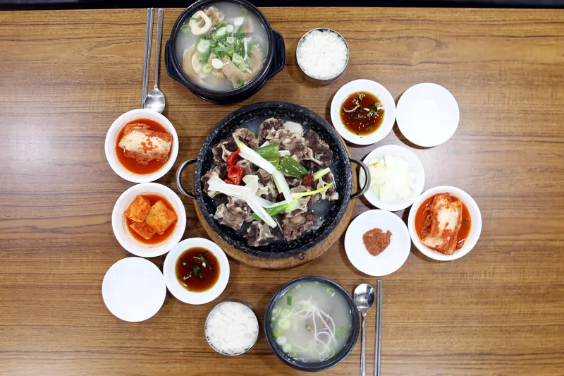 Mejor Setnyeontang en Euljiro - 문화옥