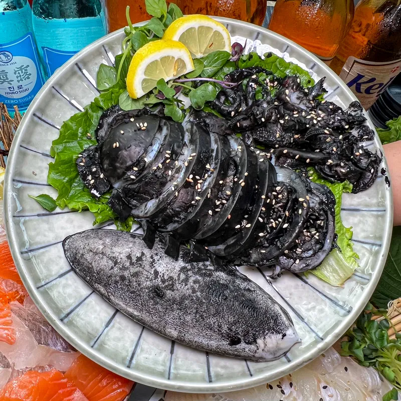 Mejor Raw Fish en Seo-gu - 상무어시장