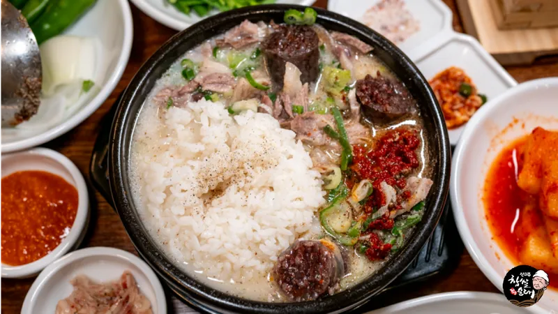 Best Gopchang in  - Sinuiju Sundae and Jjukkumi Itaewon Branch
