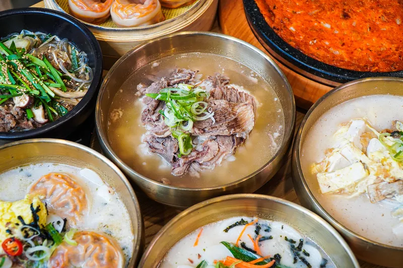 Hanchon Seolleongtang Gangdong Branch