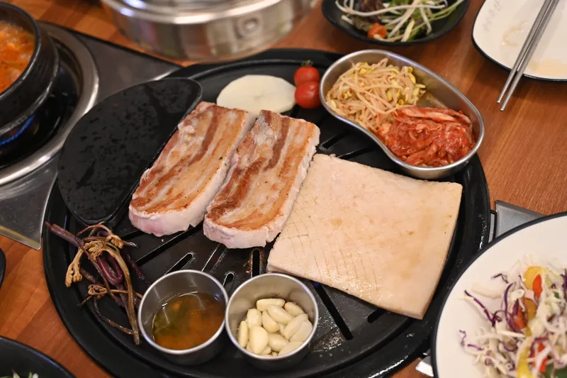 Best Triple Pork Belly in Nampo-dong - Seungseung Chuksan