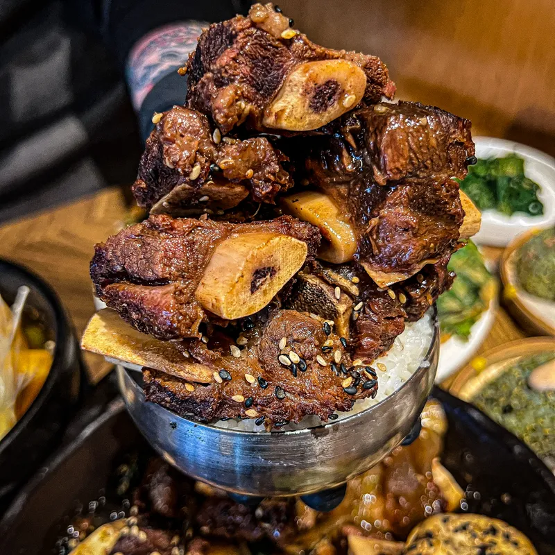 Mejor stew en Hwangryeongdan-gil - 포석로 소갈비찜