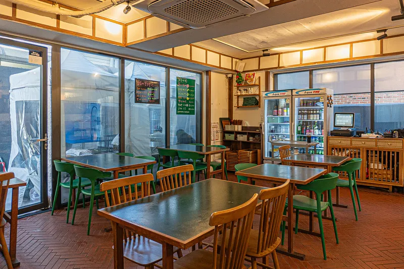 Mejor Raw Fish Dish en Hyehwa - 무제스시