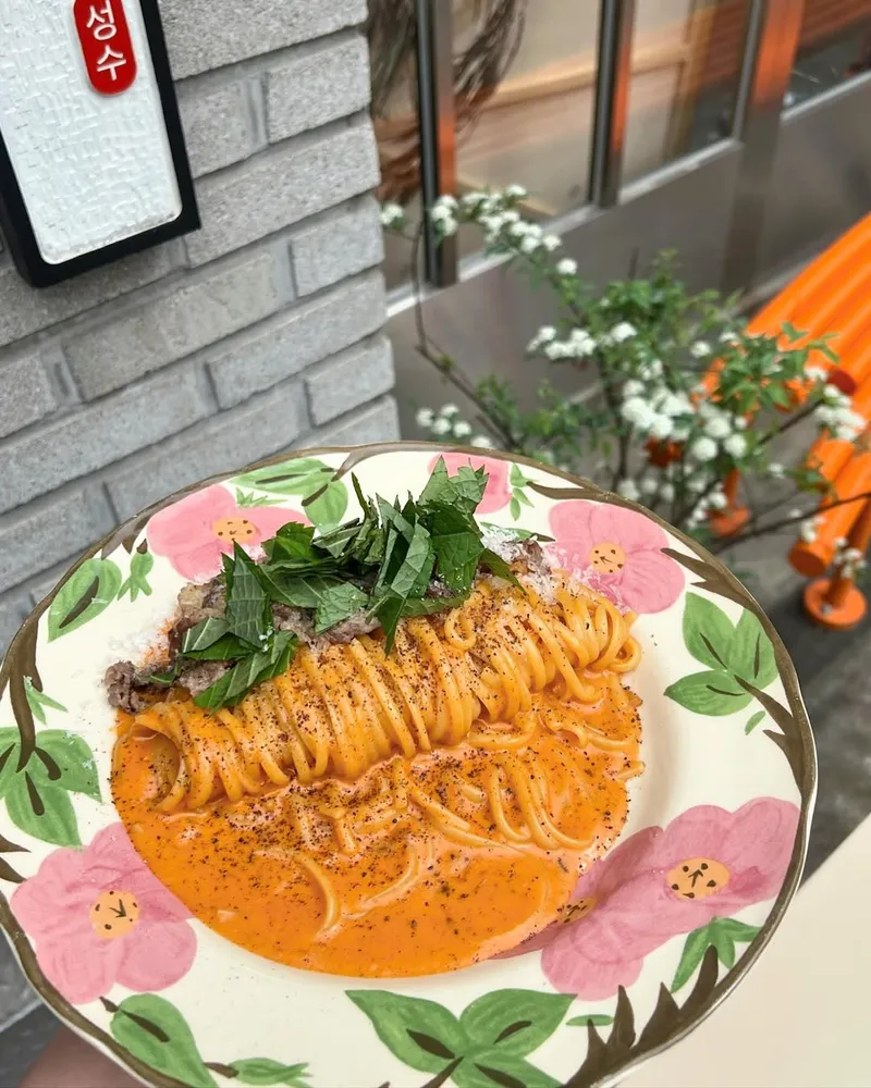 Best Korean-style fried chicken in Sung-Su - Seongsu Myeongdang