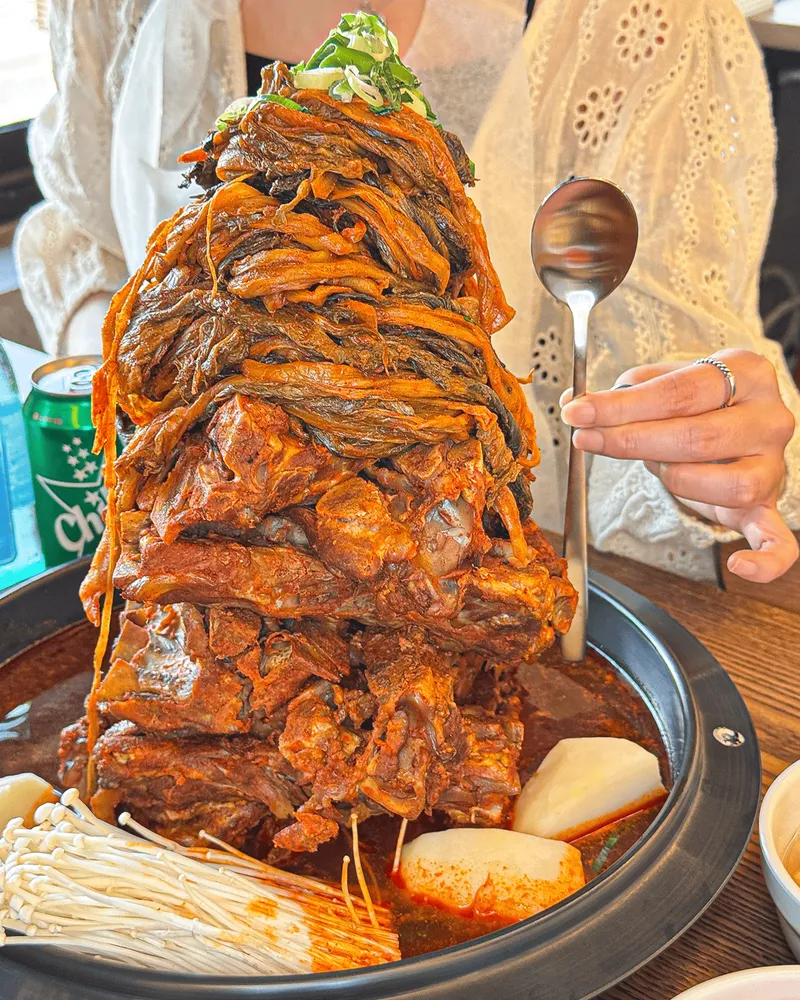 Mejor Soup & Stew en  - 청년감자탕 명일역점