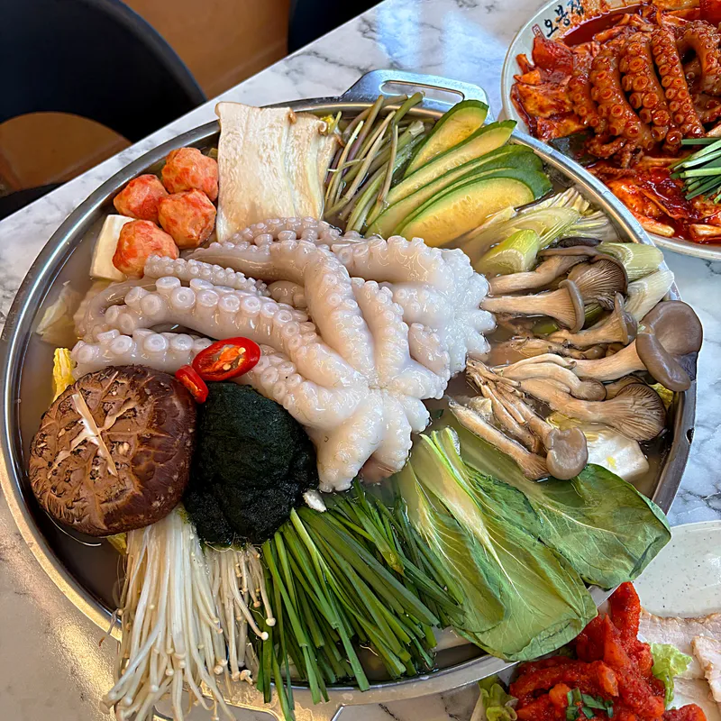 Mejor bo ssam en Suseong-gu - 오봉집 범어점