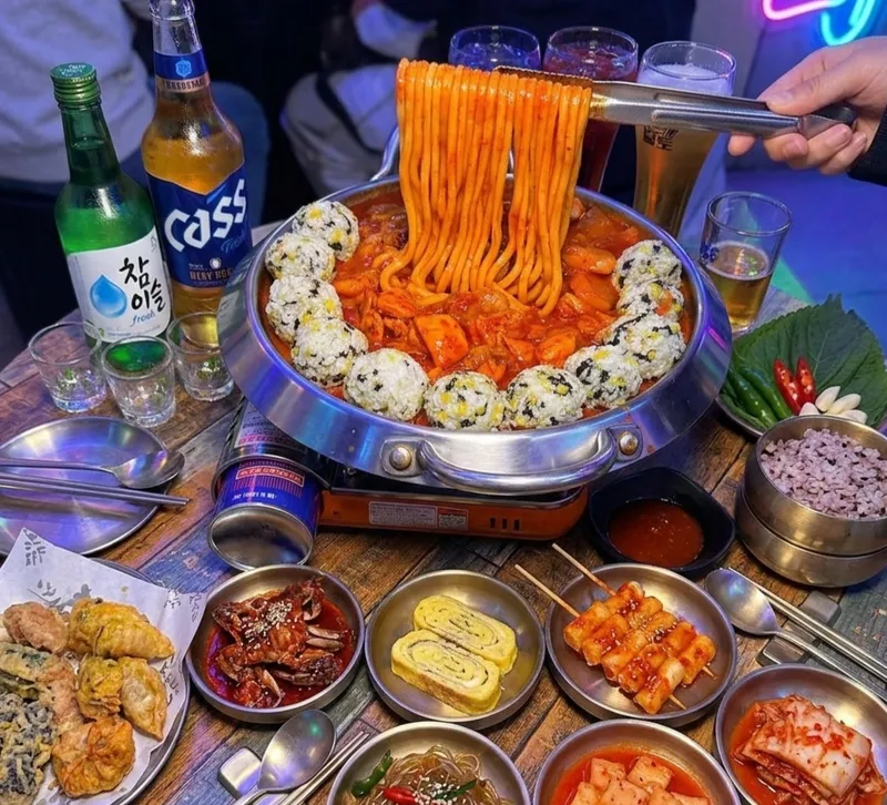 Mejor Gopdori Tang en Songdo International Business District - 조우곱도리탕 인천송도타임스페이스 본점