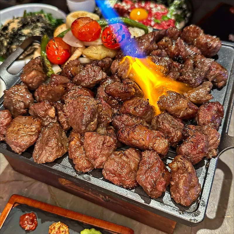 Best Grilled Beef in Hye Hwa - YouCanHi Hyehwa Station