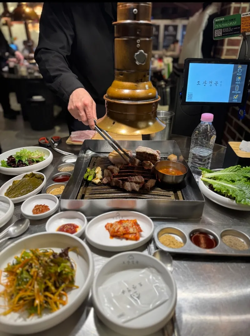 Best Korean BBQ in  - Dosanjeongyuk Cheongdam Bonjeom