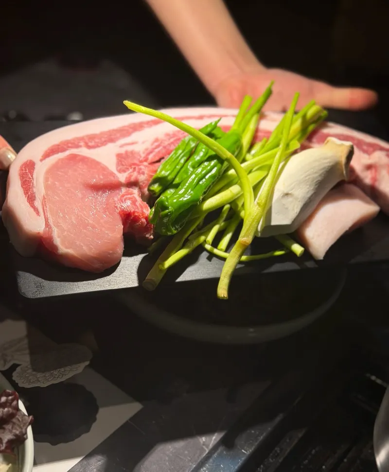 Best Korean BBQ in  - Dosanjeongyuk Cheongdam Bonjeom