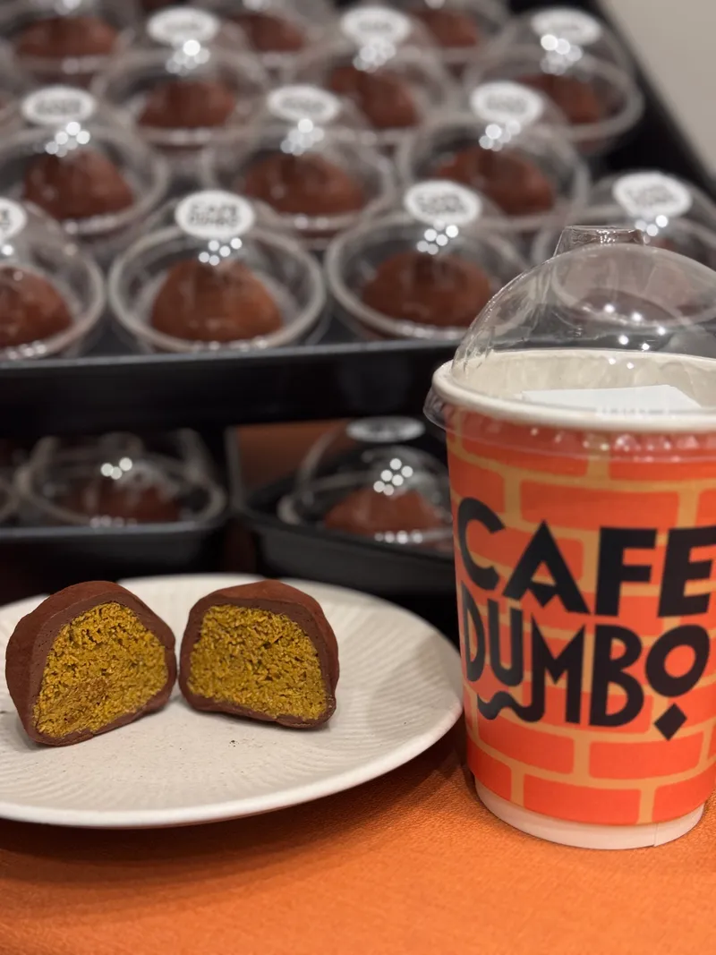 Best Cafe in  - CAFE DUMBO