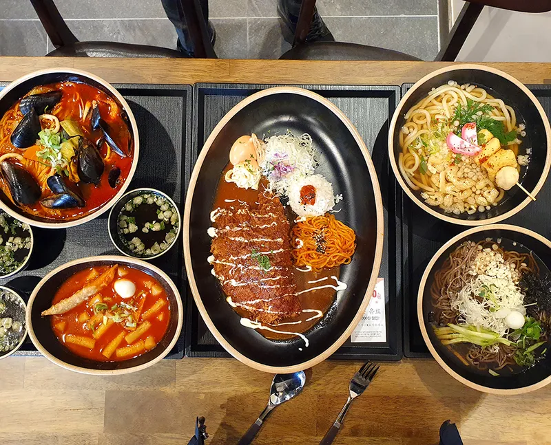 Mejor Fusion & Bar en  - 무공돈까스 길동역점