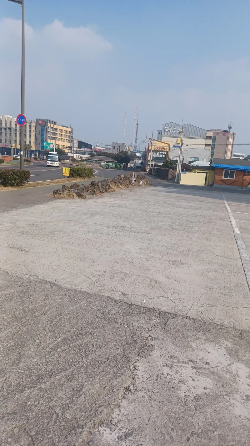 Jeonju Kongppuri Kongnamul Gukbap and Donkatsu Seongsan Ilchulbong Branch