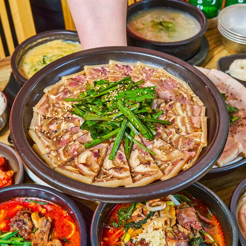 Mejor Spicy Blood Sausage Soup en Ilsan - 고향옥얼큰순대국 일산식사점