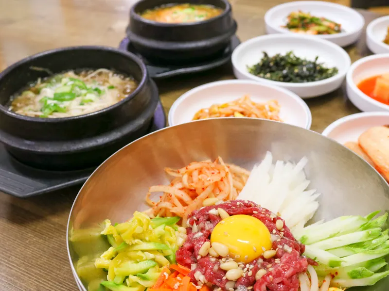Mejor Beef Soup en Yeongdeungpo - 육영토종한우 본점