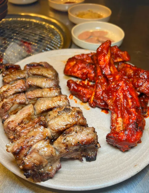 Mejor Pork belly en Wangshimni - 청춘극장 행당직영점