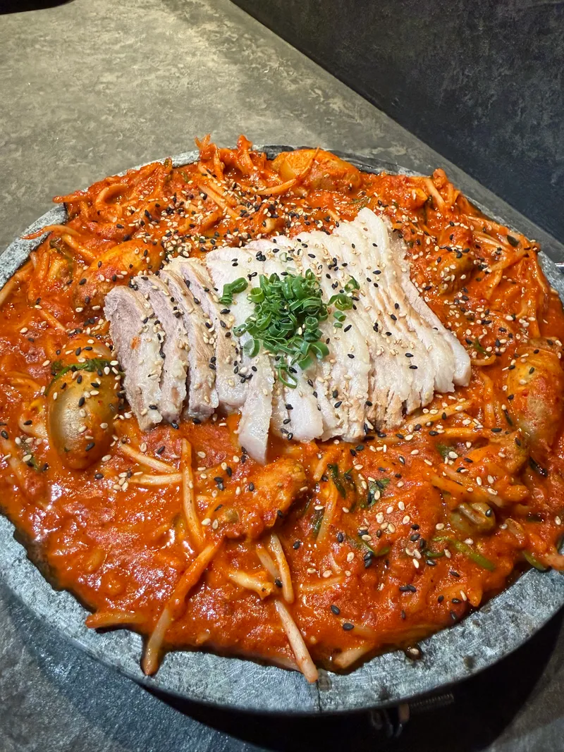 Best Bo-saam in Gwangalli - Minsaengju